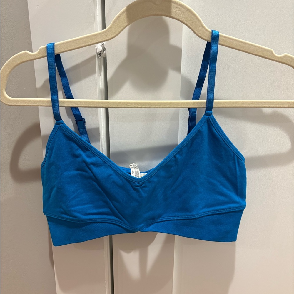 New Anthropologie Blue Seamless Bralette - size s/m